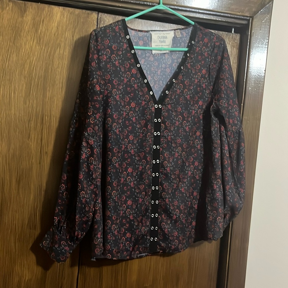 California Moon Rise Floral V-Neck Blouse